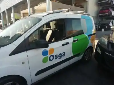 Veículo de Sucata ford transit courier combi trend do ano 2015 alimentado ugcb