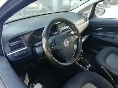 Vehicul casat fiat linea (110) dynamic al anului 2007 alimentat 199a3000