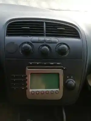 Veículo de Sucata seat altea (5p1) reference do ano 2005 alimentado bgu