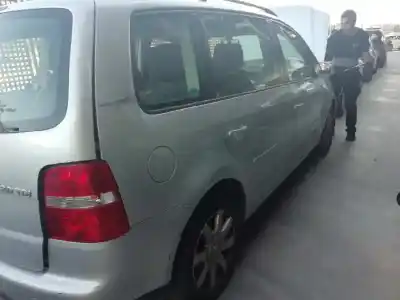 Veículo de Sucata volkswagen touran (1t1) advance do ano 2005 alimentado bkd