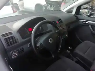 Veículo de Sucata volkswagen touran (1t1) advance do ano 2005 alimentado bkd