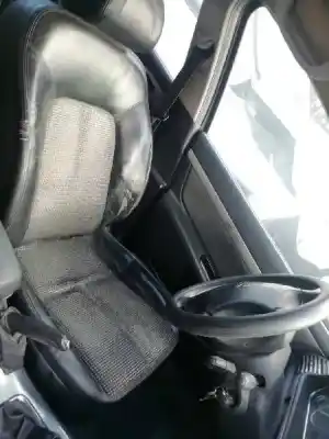 Scrapping Vehicle peugeot 407 sr confort of the year 2004 powered 6fz