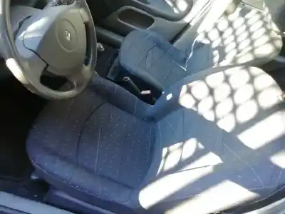 Здавання транспортного засобу renault clio ii fase ii (b/cb0) authentique року 2002 потужний k9k a7