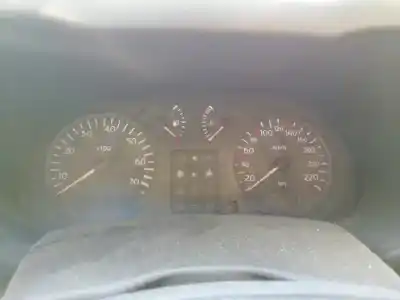 Здавання транспортного засобу renault clio ii fase ii (b/cb0) authentique року 2002 потужний k9k a7