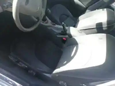 Veicolo di demolizione mg serie 75 (rj) 2.0 cdti classic dell'anno 2000 alimentato 204d2