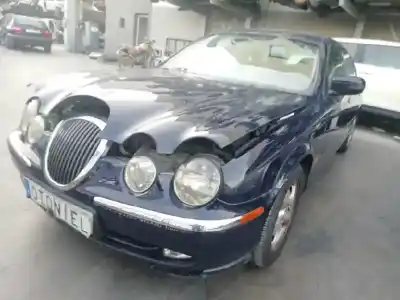 Scrapping Vehicle JAGUAR S-TYPE II (X200) 3.0 V6 of the year 2000 powered FC
