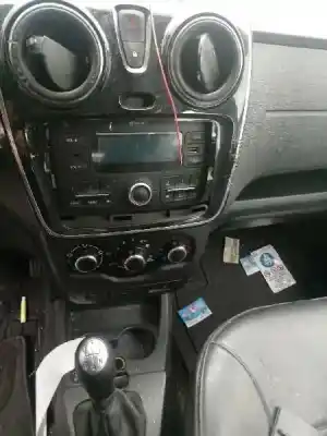 Veículo de Sucata dacia lodgy comfort do ano 2019 alimentado h4m d7