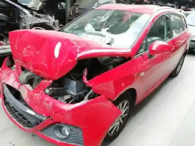 Veicolo di demolizione seat ibiza st (6j8) style dell'anno 2010 alimentato cay
