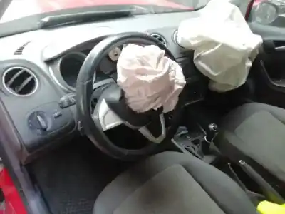 Veicolo di demolizione seat ibiza st (6j8) style dell'anno 2010 alimentato cay