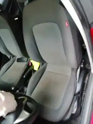 Veicolo di demolizione seat ibiza st (6j8) style dell'anno 2010 alimentato cay