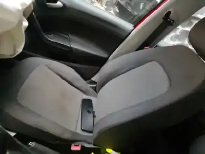 Veicolo di demolizione seat ibiza st (6j8) style dell'anno 2010 alimentato cay