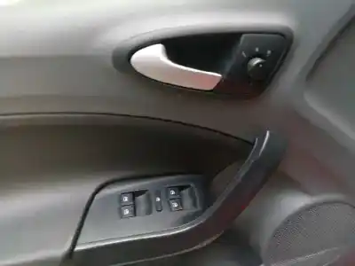 Veicolo di demolizione seat ibiza st (6j8) style dell'anno 2010 alimentato cay