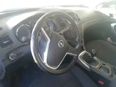 Veículo de Sucata opel insignia a sedán (g09) 2.0 cdti (69) do ano 2009 alimentado a20dth