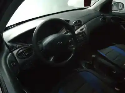 Veículo de Sucata ford focus berlina (cak) ambiente do ano 2001 alimentado fydb