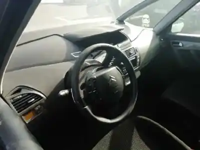 Scrapping Vehicle citroen c4 picasso sx of the year 2007 powered 9hz