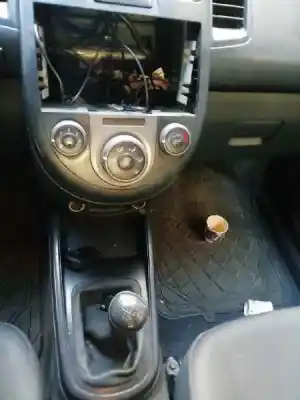 Sloopvoertuig kia soul i (am) 1.6 crdi 128 van het jaar 2011 aangedreven d4fb