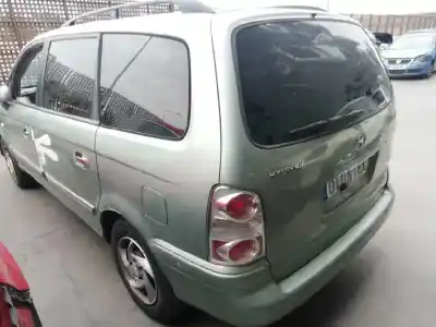 Sloopvoertuig hyundai trajet (fo) 2.0 crdi gls van het jaar 2004 aangedreven d4ea