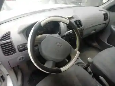 Scrapping Vehicle hyundai accent (lc) 1.3 cat of the year 2004 powered g4ea