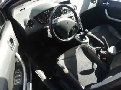 Veículo de Sucata peugeot 308 sw sport do ano 2010 alimentado 9hx