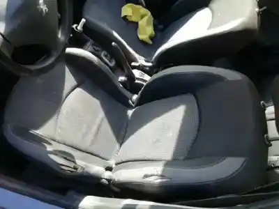 Vehicul casat peugeot 206+ básico al anului 2010 alimentat hfx