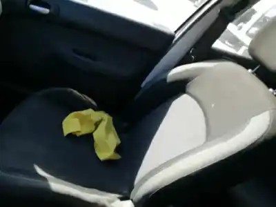 Vehicul casat peugeot 206+ básico al anului 2010 alimentat hfx