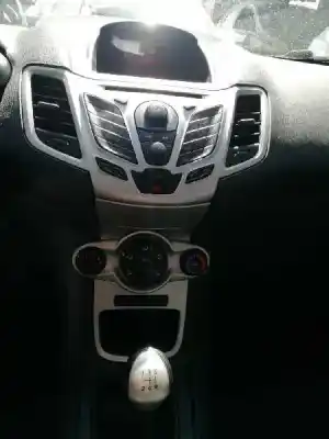 Veículo de Sucata ford fiesta (cb1) trend do ano 2012 alimentado kvja