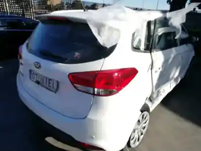 Veículo de Sucata kia carens iv 1.6 gdi do ano 2015 alimentado g4fd