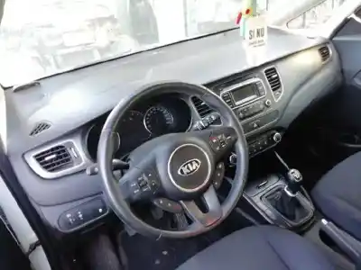 Veículo de Sucata kia carens iv 1.6 gdi do ano 2015 alimentado g4fd