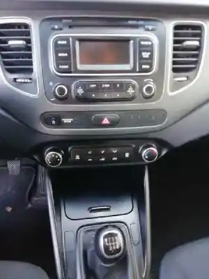 Veículo de Sucata kia carens iv 1.6 gdi do ano 2015 alimentado g4fd