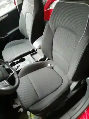 Vehicul casat ford focus titanium al anului 2020 alimentat ztda