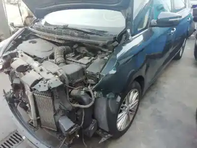 Veículo de Sucata kia carens ( ) drive do ano 2018 alimentado d4fd