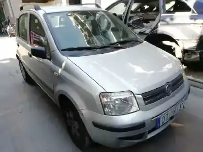 Veicolo di demolizione fiat panda (169) 1.2 8v dynamic dell'anno 2008 alimentato 188a4000