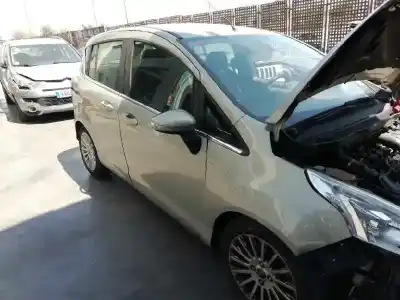 Здавання транспортного засобу ford b-max titanium року 2013 потужний sfja