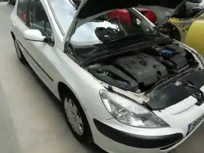 Vehículo de desguace peugeot 307 (s1) xr clim del año 2003 con motor rhy