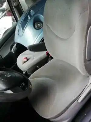 Veículo de Sucata citroen c3 1.4 hdi exclusive do ano 2004 alimentado 8hx