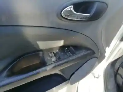 Sloopvoertuig seat toledo (5p2) stylance / style van het jaar 2005 aangedreven bkd