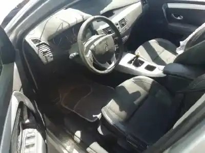 Здавання транспортного засобу renault laguna ii (bg0) dynamique року 2008 потужний m9r802 Здавання транспортного засобу renault laguna ii (bg0) dynamique року 2008 потужний m9r802