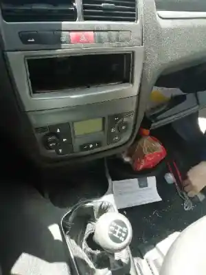 Vehicul casat fiat linea (110) emotion al anului 2007 alimentat 199a3000