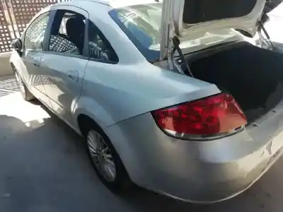 Vehicul casat fiat linea (110) emotion al anului 2007 alimentat 199a3000