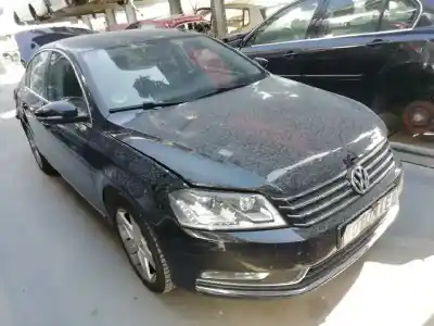 Veículo de Sucata volkswagen passat lim. (362) 2.0 tdi do ano 2014 alimentado cff