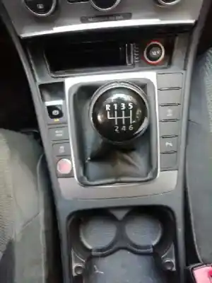 Veículo de Sucata volkswagen passat lim. (362) 2.0 tdi do ano 2014 alimentado cff