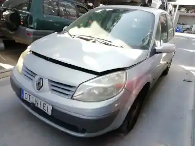 Vehicul casat RENAULT SCENIC II 1.5 dCi Diesel 82 CV / 60 KW al anului 2004 alimentat K9K D7