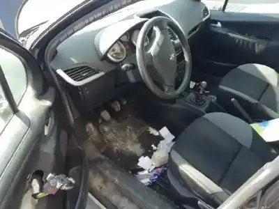 Veículo de Sucata peugeot 207 sw confort do ano 2007 alimentado 8fs