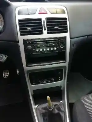 Здавання транспортного засобу peugeot                                            307 cc (s2)                                                                                                                                                                                                                                                básico                                                                                                                                                                                                                                                     року 2006 потужний nfu