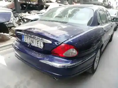 Scrapping Vehicle jaguar x-type i (x400) 2.5 v6 a las 4 ruedas of the year 2002 powered xb