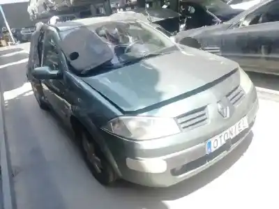 Veículo de Sucata RENAULT MEGANE II BERLINA 3P 1.9 dCi Diesel 120 CV / 88 KW do ano 2004 alimentado F9Q B8