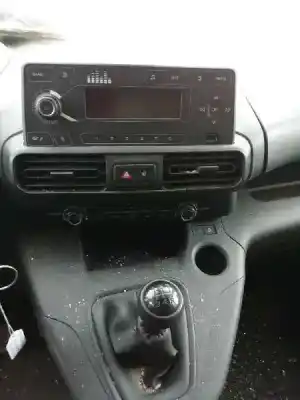 Veicolo di demolizione peugeot                                            rifter                                                                                                                                                                                                                                                     access standard                                                                                                                                                                                                                                            dell'anno 2020 alimentato yhy yh01