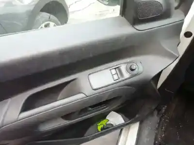 Veicolo di demolizione peugeot                                            rifter                                                                                                                                                                                                                                                     access standard                                                                                                                                                                                                                                            dell'anno 2020 alimentato yhy yh01