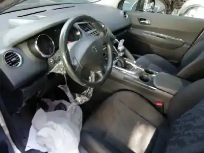 Veículo de Sucata peugeot 3008 confort do ano 2010 alimentado 9hz