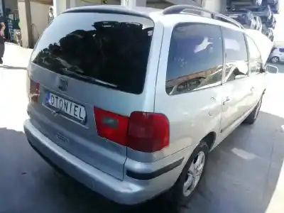 Veículo de Sucata seat alhambra (7v9) 1.9 tdi do ano 2004 alimentado auy